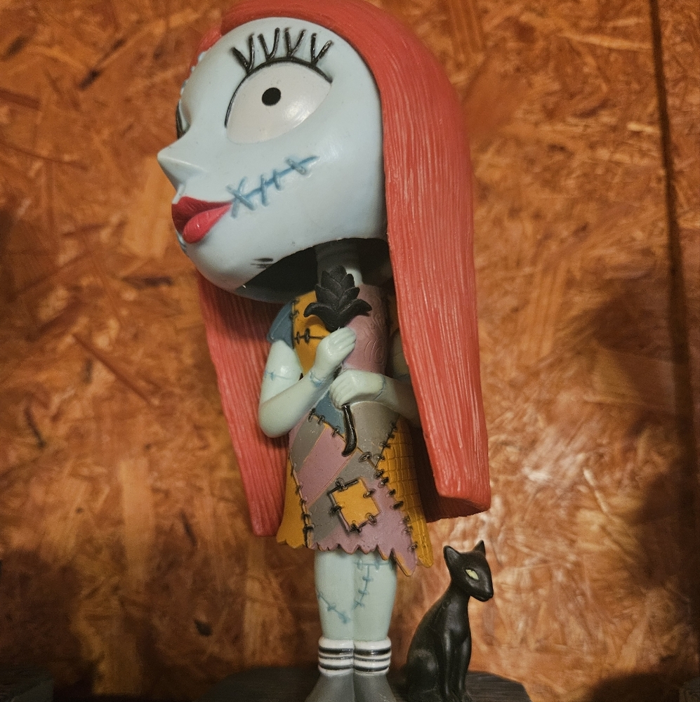 Bobble head